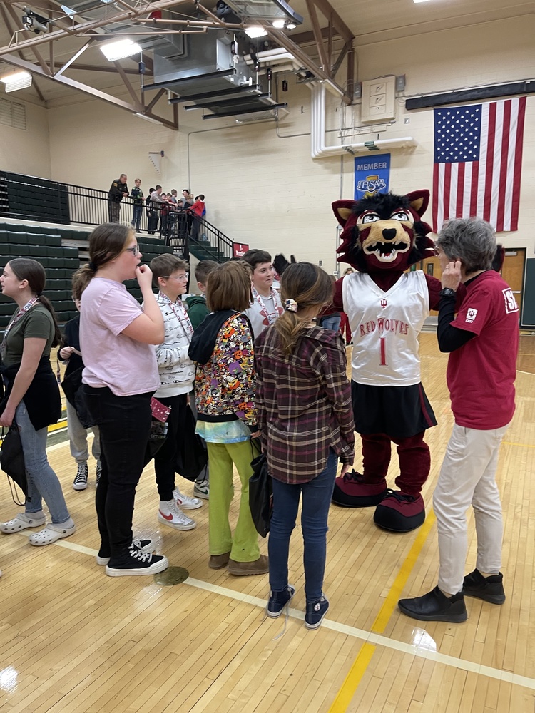 Rufus the Red Fox and students